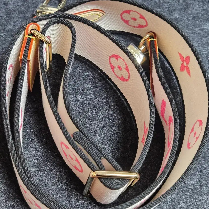 [BUNJANG] Louis Vuitton 2026 Cluny BB Strap / 새제품>정품>루이비통 2026 클루니BB 스트랩<가격다운없음>