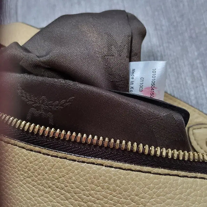 [BUNJANG] MCM Shoulder Bag / 엠씨엠 가방