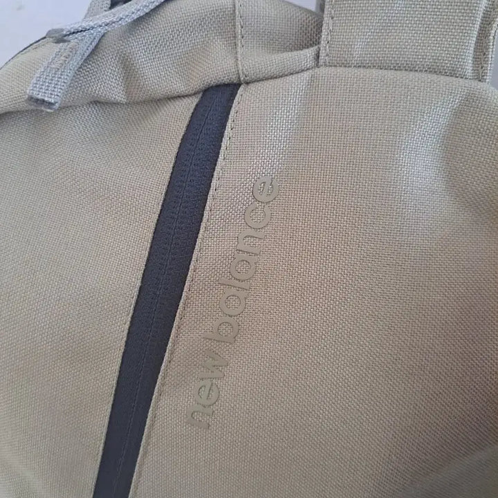 [SOLD OUT] 뉴발란스 베이지색 슬링백
