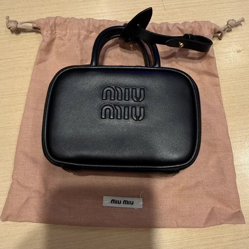 [BUNJANG] Miu Miu Micro Leather Bow Bag Black / 미우미우 miumiu 마이크로 레더 보 백 블랙 새상품
