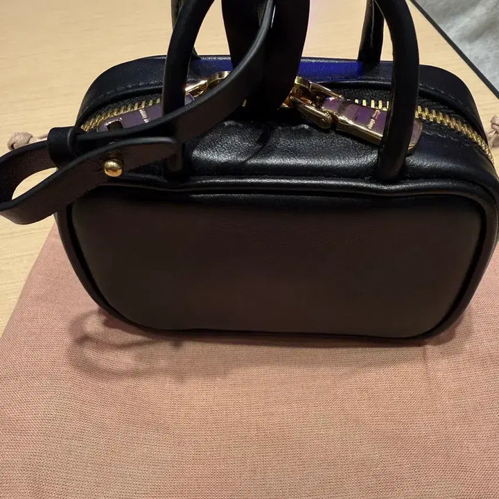 [BUNJANG] Miu Miu Micro Leather Bow Bag Black / 미우미우 miumiu 마이크로 레더 보 백 블랙 새상품