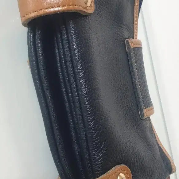 [BUNJANG] Via San Damiano Vintage Leather Crossbody Bag / Via San Damiano 빈티지 레더 크로스백