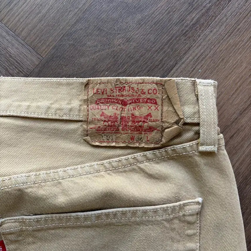 [SOLD OUT] 00s 빈티지 리바이스 501 36사이즈 a3441