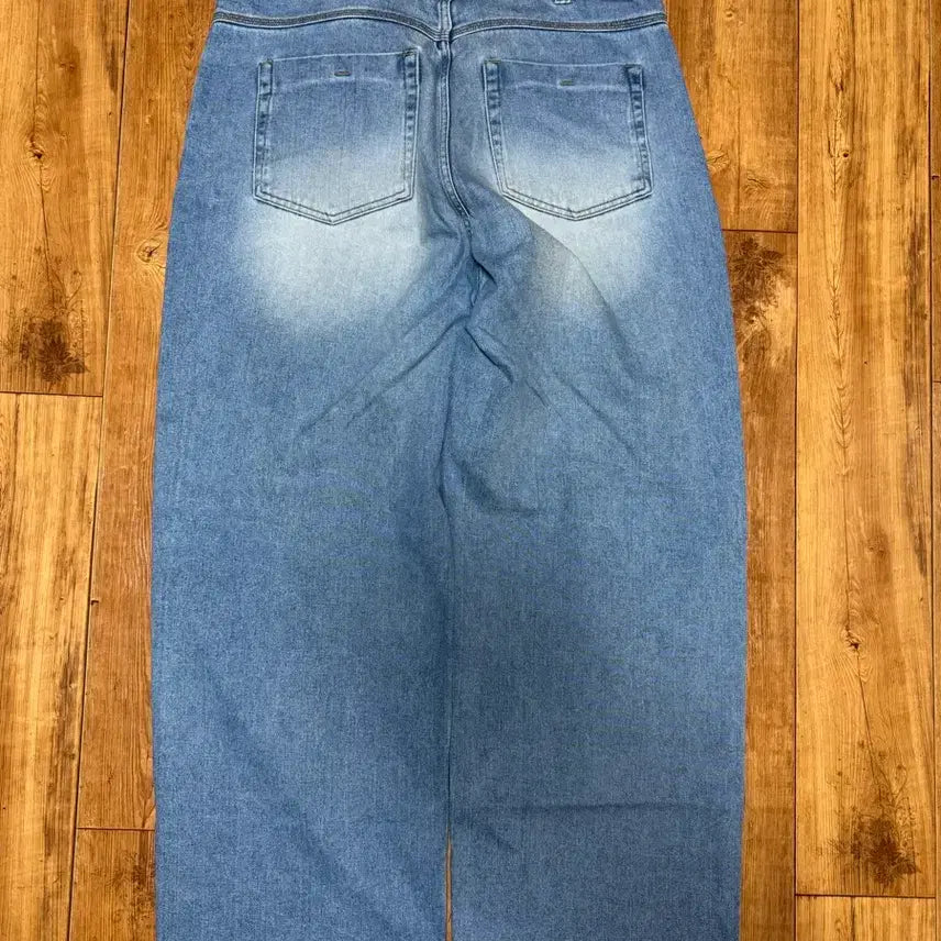 [SOLD OUT] 노운 와이드 데님 팬츠 블루 2사이즈 판매합니다.