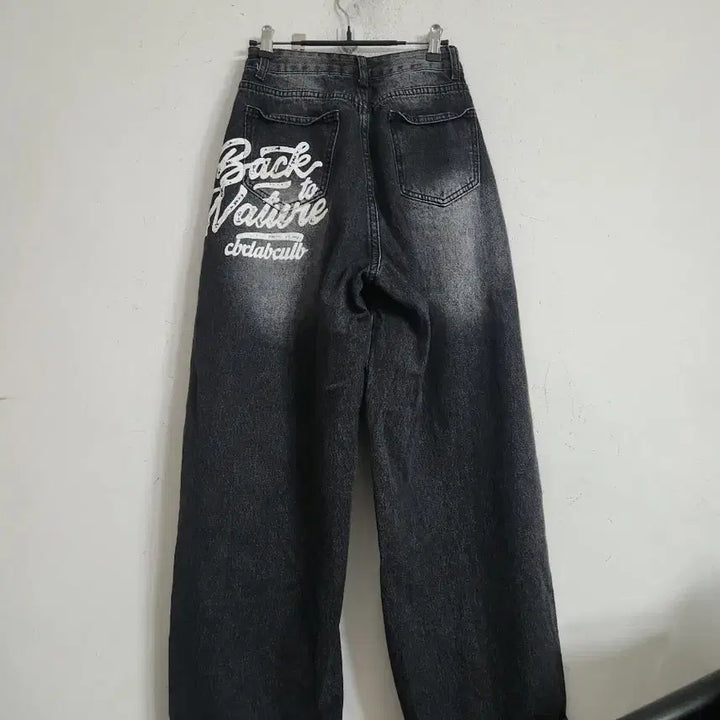 [SOLD OUT] 워싱 블랙 데님 와이드 팬츠