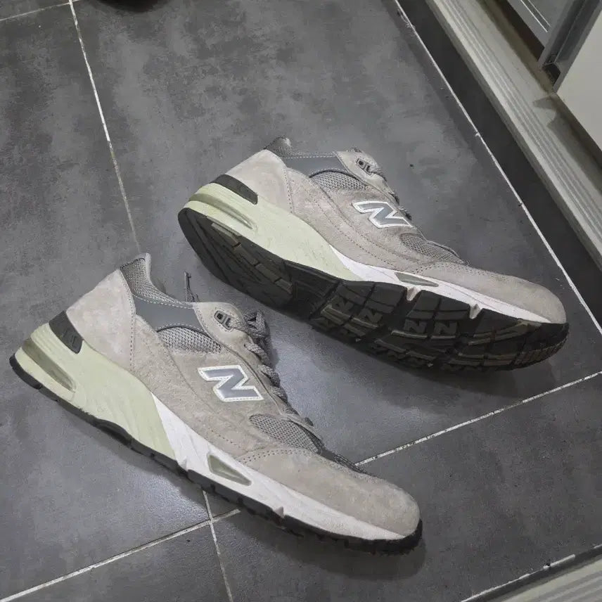 [BUNJANG] New Balance 991 UK Made Grey US 11 / 뉴발란스 991 uk메이드 그레이 290