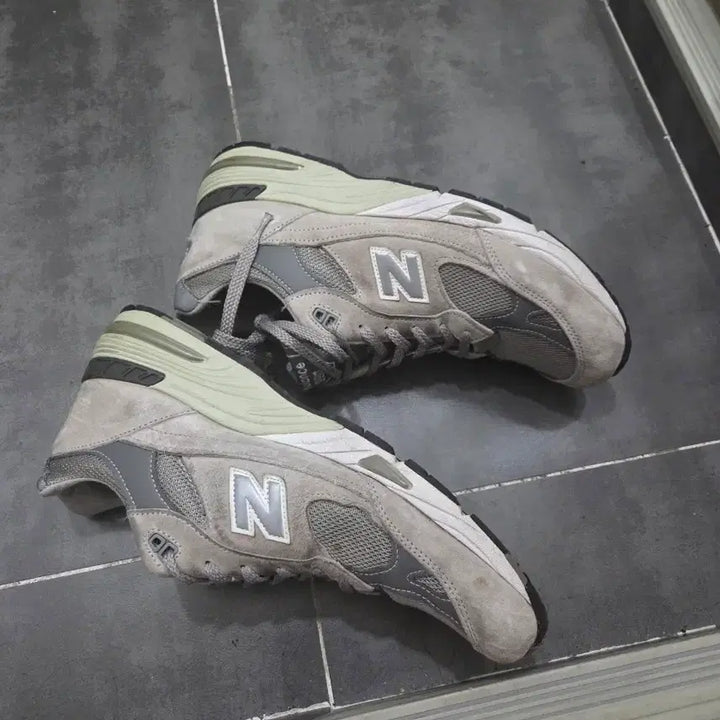 [BUNJANG] New Balance 991 UK Made Grey US 11 / 뉴발란스 991 uk메이드 그레이 290