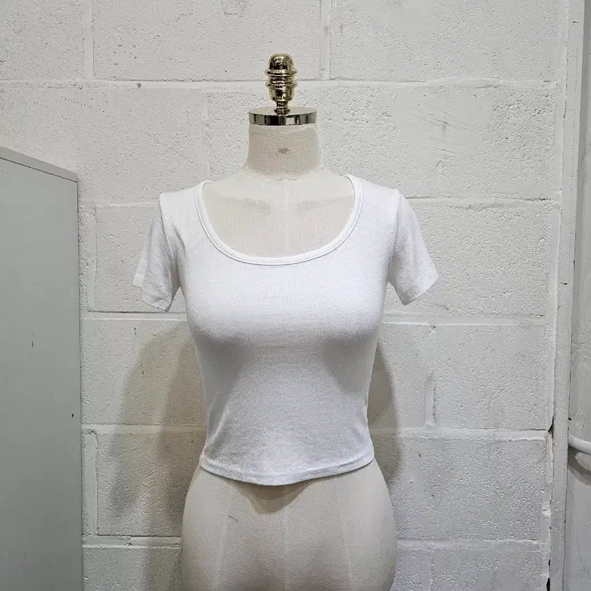 [BUNJANG] Round Neck Cropped Ribbed Short Sleeve T-Shirt - White / 라운드 크롭 골지 반팔- 화이트