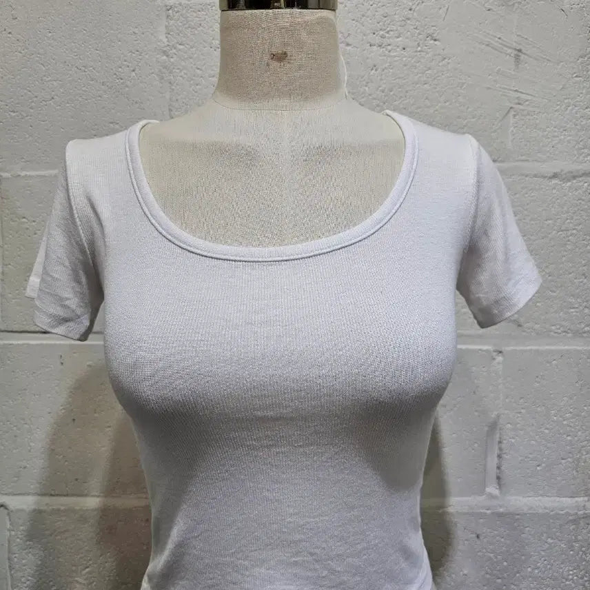 [BUNJANG] Round Neck Cropped Ribbed Short Sleeve T-Shirt - White / 라운드 크롭 골지 반팔- 화이트