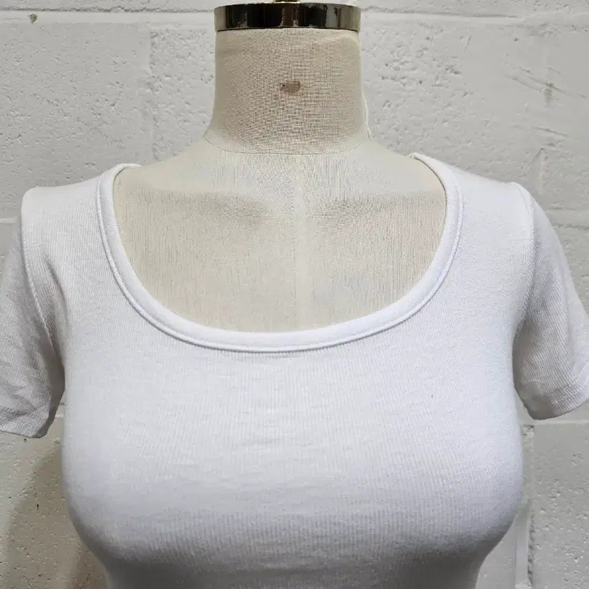 [BUNJANG] Round Neck Cropped Ribbed Short Sleeve T-Shirt - White / 라운드 크롭 골지 반팔- 화이트