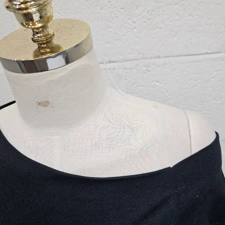 [BUNJANG] Basic Black One Shoulder Crop Top / 한쪽어깨 오프숄더 크롭 기본 반팔- 블랙