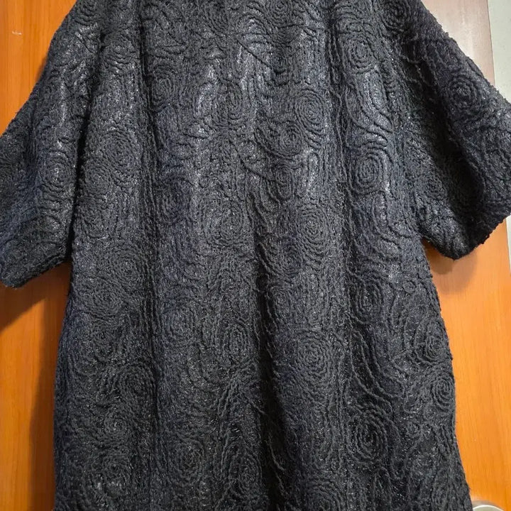 [BUNJANG] Doho Flower Lace Black Short Sleeve Coat / 도호 플라워 레이스 블랙 반팔 코트