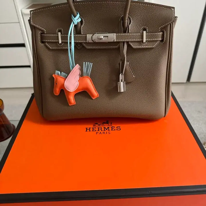 [BUNJANG] Hermès Birkin Bag Style Tote Bag with Orange Charm / 에르메스 버킨백 브라운 + 오렌지 참