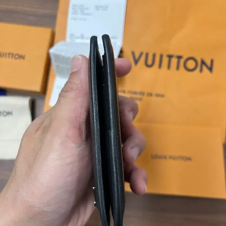 [BUNJANG] Louis Vuitton Tiger Card Organizer Black M30283 / 루이비통 타이가 오거나이저 카드지갑