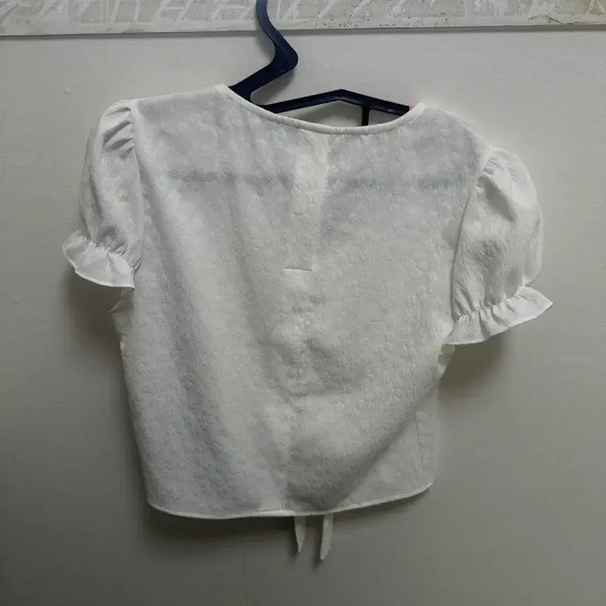 [BUNJANG] Ivory Tie Blouse / 타이 블라우스
