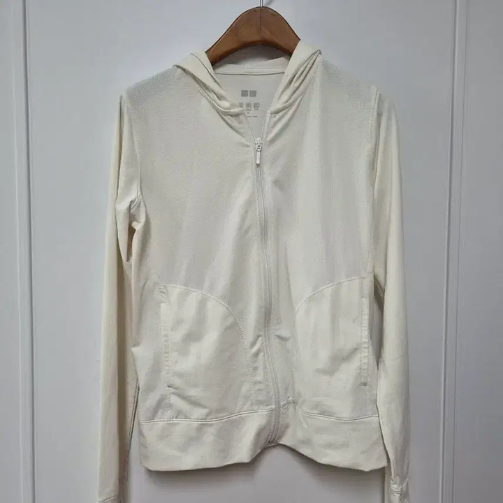 [BUNJANG] Uniqlo Airism Hooded Zip-Up / 유니클로 에어리즘 후드 집업