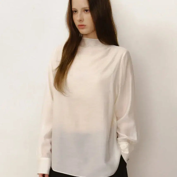 [SOLD OUT] 어라운드율 보에스카프 블라우스