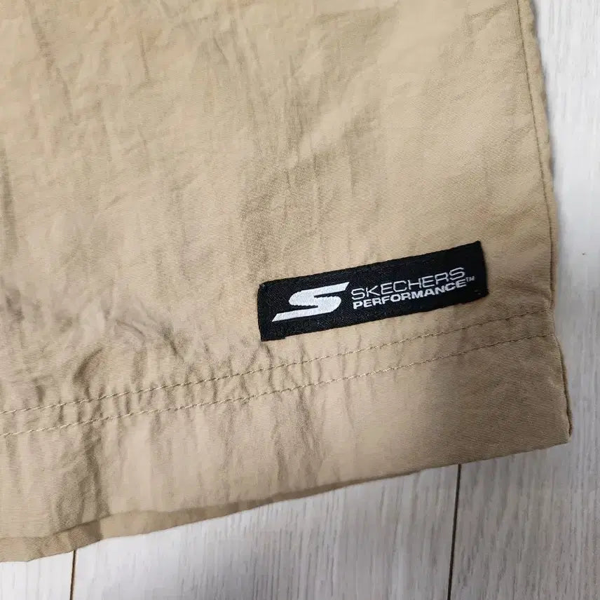 [SOLD OUT] 스케쳐스 퍼포먼스 베이지색 밴딩 반바지 사이즈32 L사용감 좀 많아서