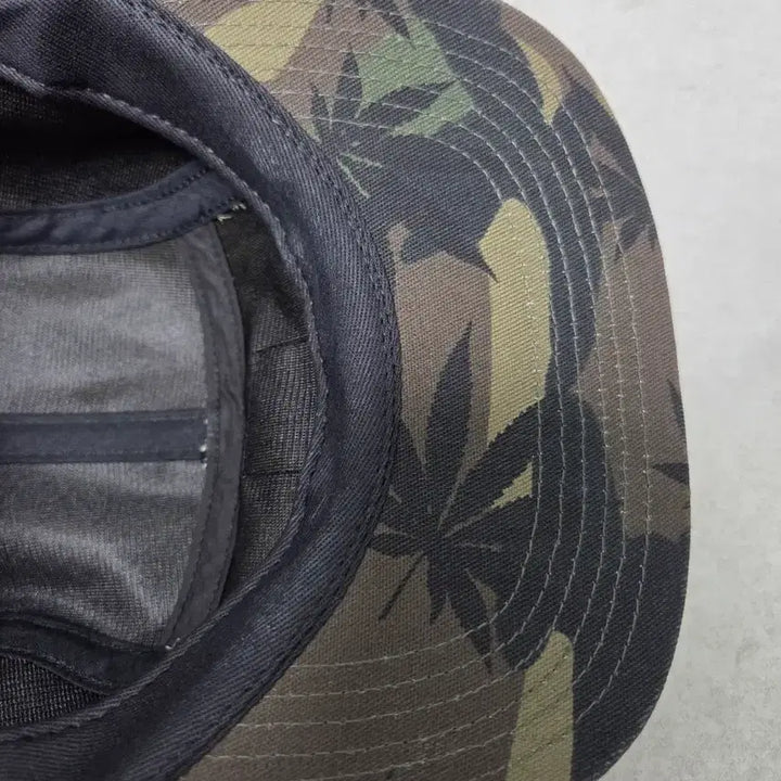 [BUNJANG] HUF Plant Life Camo 5 Panel Camp Cap / 허프 플랜트 라이프 카모 5패널 캠프캡