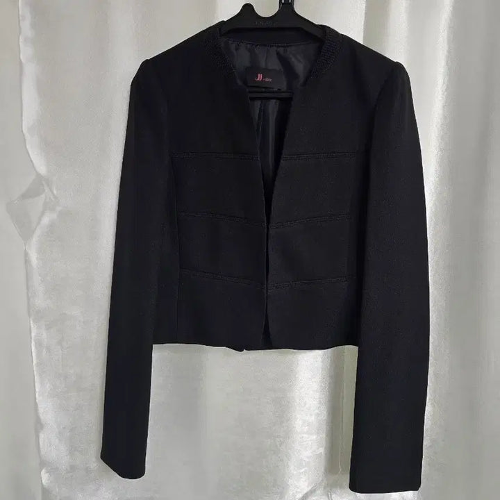 [BUNJANG] JJ JIGOTT Black Short Jacket / JJ지고트 블랙 숏 자켓 (1937)