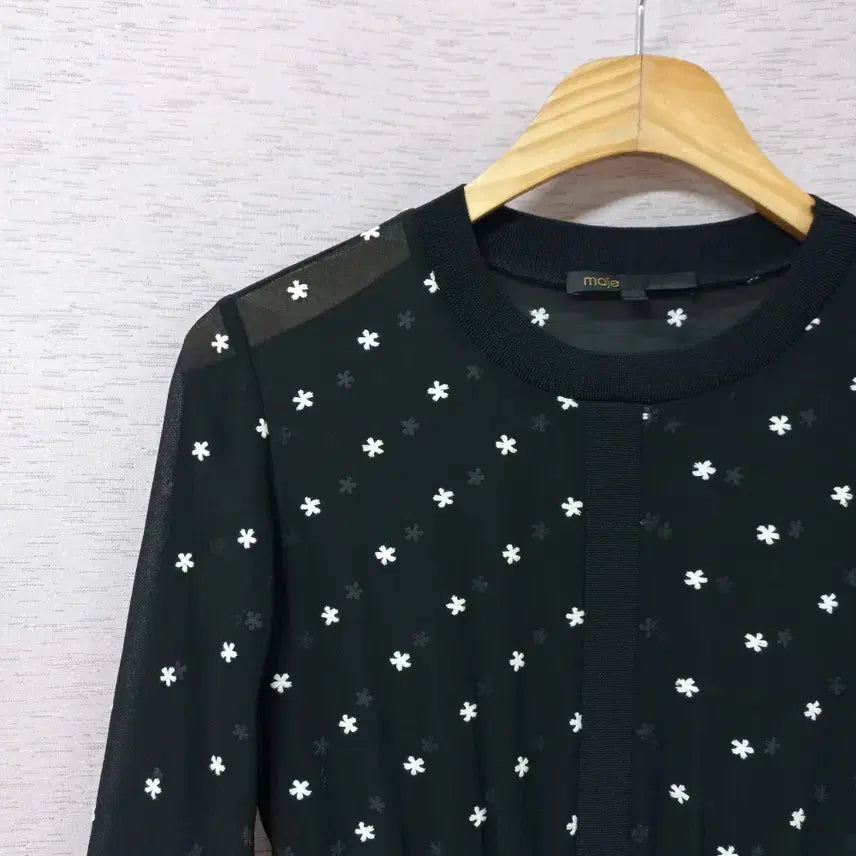 [SOLD OUT] B4-17/마쥬 허리시보리 블랙 쉬폰 자수 주름 원피스 여성