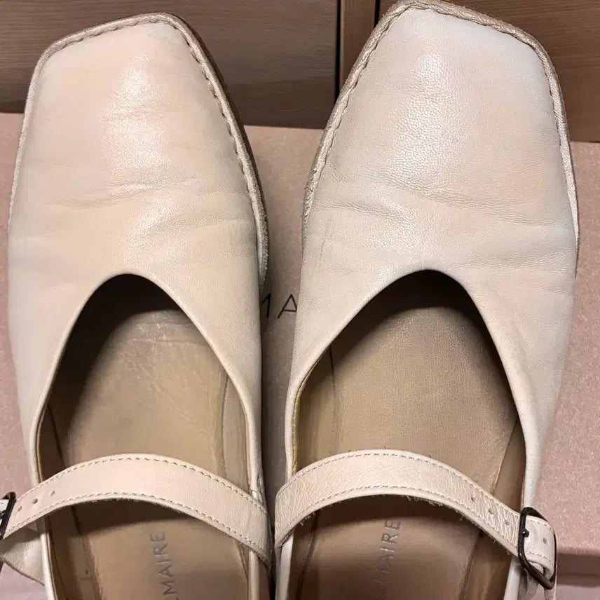 [SOLD OUT] 르메르 발레리나 메리제인 37사이즈
