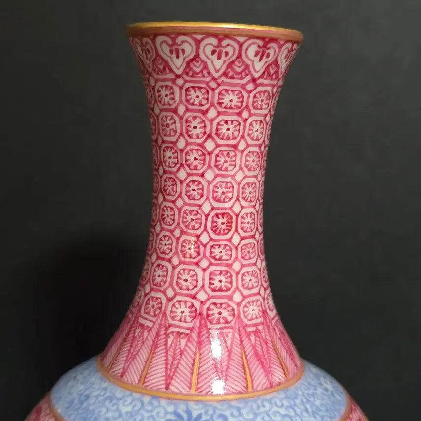 [BUNJANG] Qianlong Famille Rose Landscape Vase / 건륭분채산수문주병