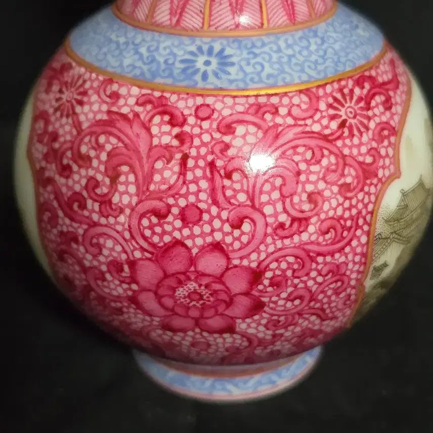 [BUNJANG] Qianlong Famille Rose Landscape Vase / 건륭분채산수문주병