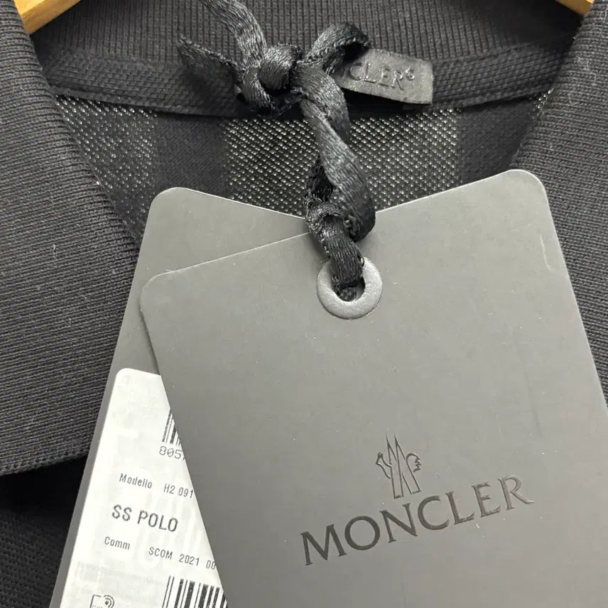 [SOLD OUT] [L]몽클레어 블랙와펜 pk 카라티