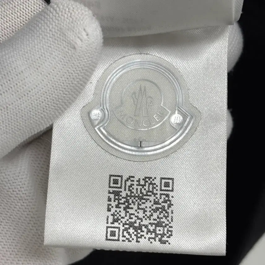 [SOLD OUT] [L]몽클레어 블랙와펜 pk 카라티