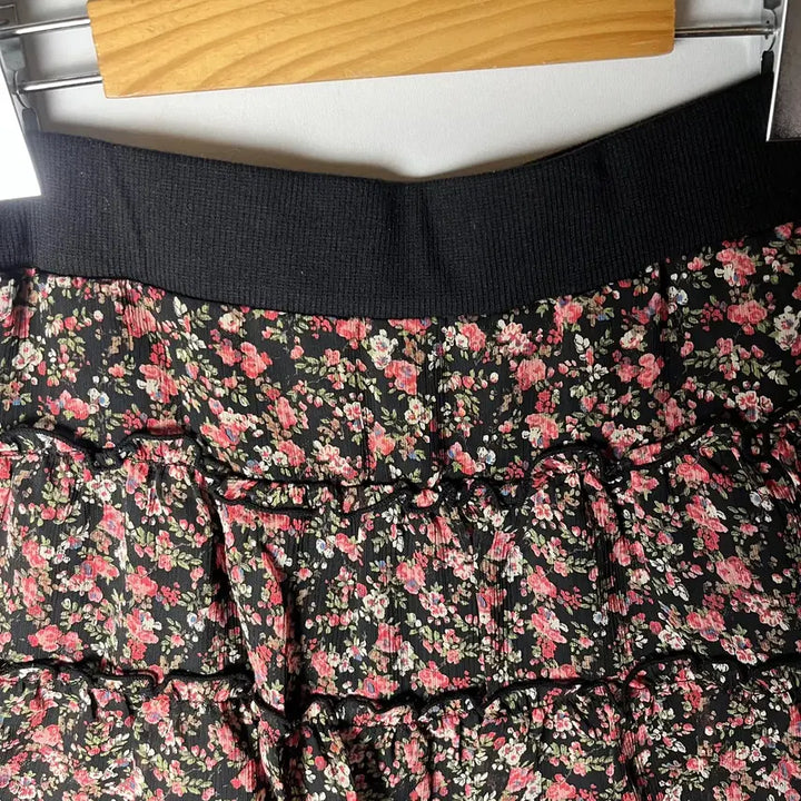 [BUNJANG] Cecil McBee Floral Lace Mini Skirt / [Cecil McBee] 세실맥비 플로럴 레이스 미니스커트