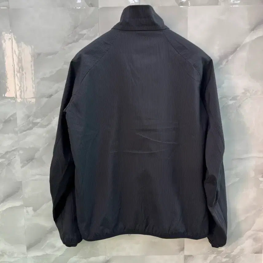 [SOLD OUT] 데상트 남성 바람막이 블랙 자켓 100
