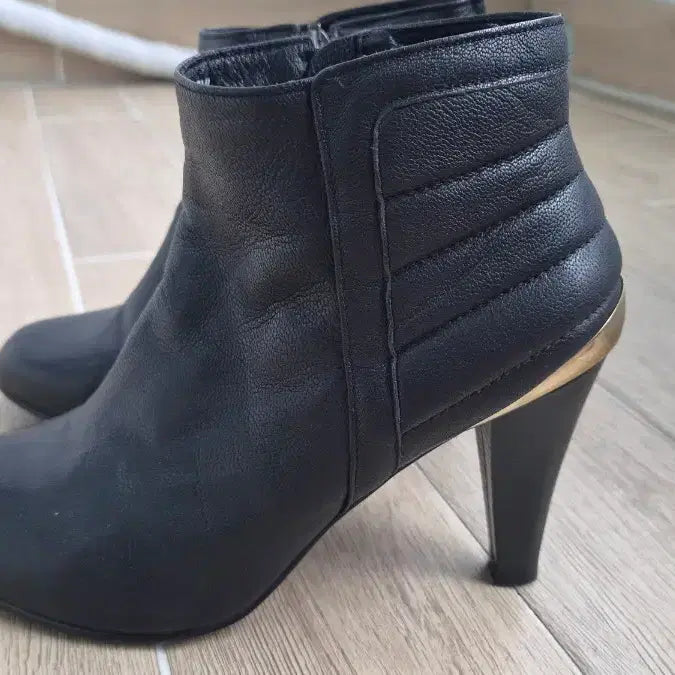 [BUNJANG] Elcanto Black Leather Ankle Boots / 엘칸토 블랙 가죽 앵클 부츠 힐