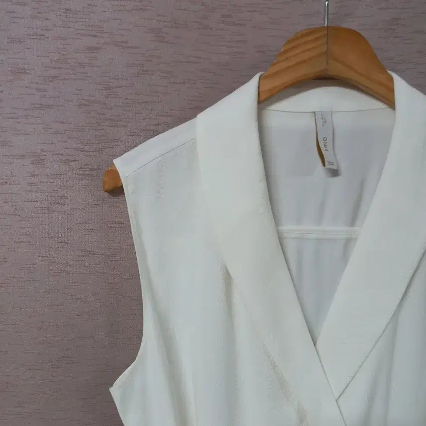 [BUNJANG] MNG Ivory Belted Trench Vest for Women / B4-17/MNG 아이보리 벨티드 트렌치 롱조끼 여성