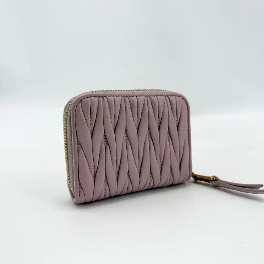 [BUNJANG] Miu Miu Matelassé Gold Logo Card Wallet / 미우미우 마테라쎄 금장로고 지퍼돌이 카드지갑