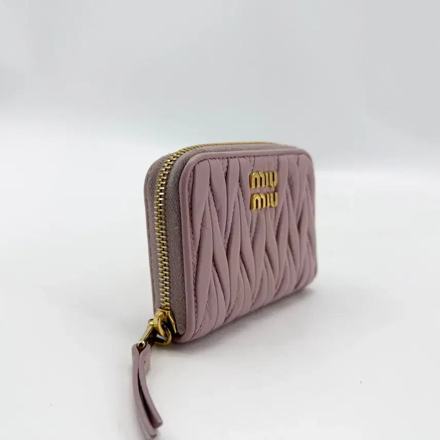 [BUNJANG] Miu Miu Matelassé Gold Logo Card Wallet / 미우미우 마테라쎄 금장로고 지퍼돌이 카드지갑