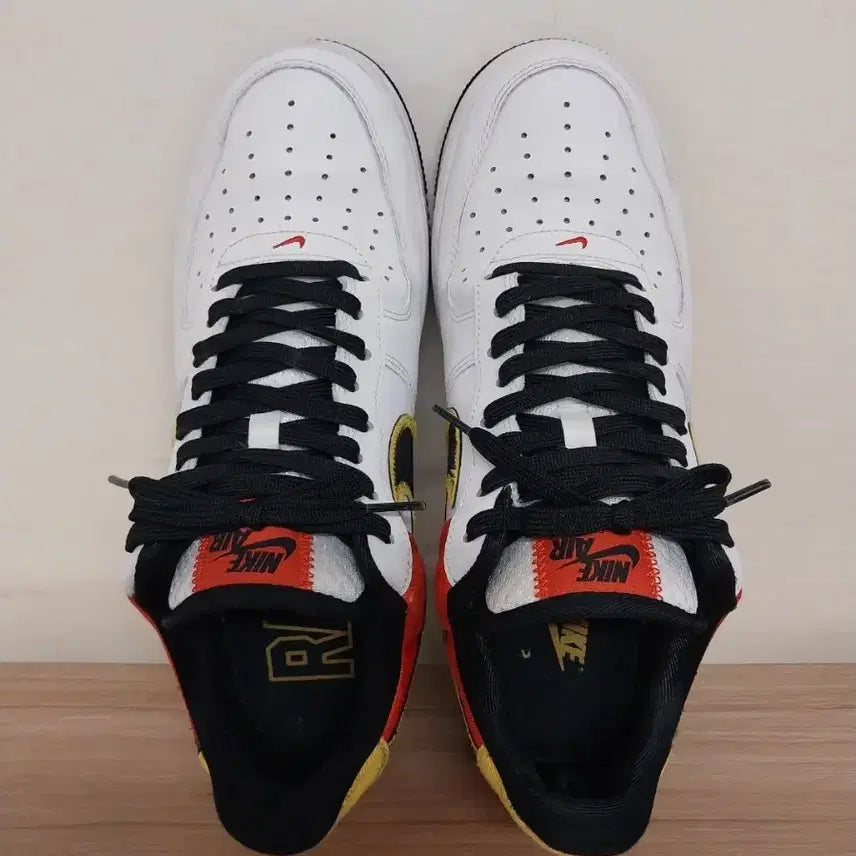 [SOLD OUT] 남성 나이키 에어포스1 07 LV8 스니커즈, 운동화 (275)