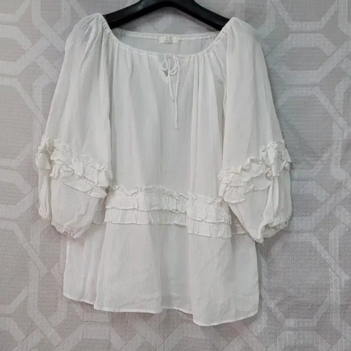 [SOLD OUT] 블라우스