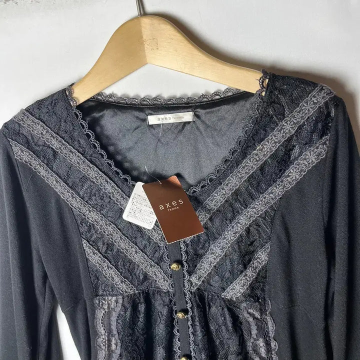 [SOLD OUT] [AXES FEMME] 엑시즈팜 고딕풍 레이스 슬리브 (새상품)