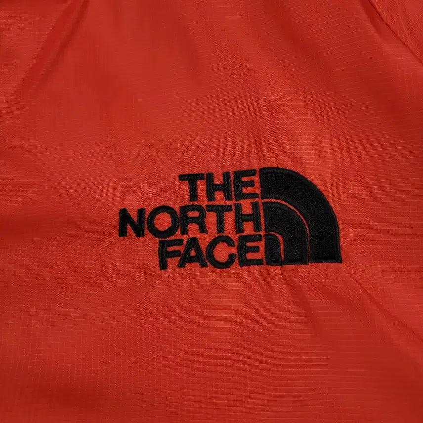 [BUNJANG] The North Face White Label Red/Black Raglan Glash Hooded Jacket / 노스페이스 화이트라벨 레드 블랙 배색 로고 레글런 립스탑 글래쉬 후드 경