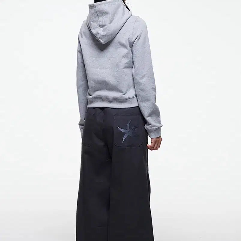 [SOLD OUT] 더콜디스트모먼트 바지 starfish chino pants 차콜