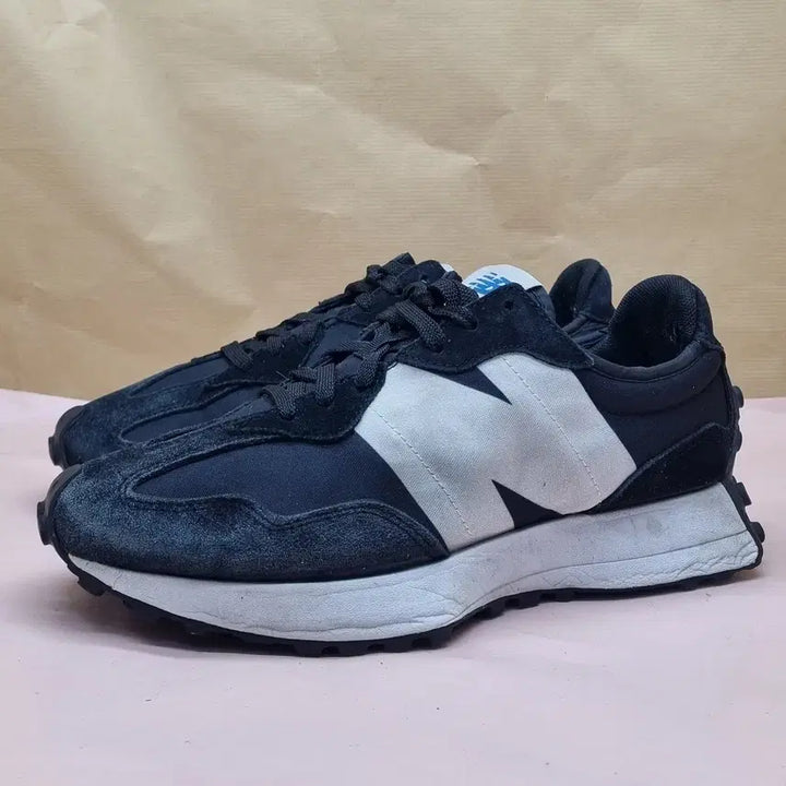 [BUNJANG] New Balance 327 Sneakers 255 / 뉴발란스 327 운동화 255
