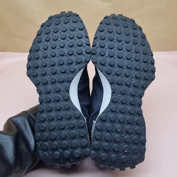 [BUNJANG] New Balance 327 Sneakers 255 / 뉴발란스 327 운동화 255