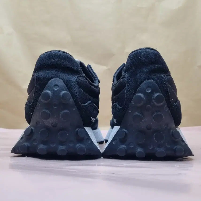 [BUNJANG] New Balance 327 Sneakers 255 / 뉴발란스 327 운동화 255