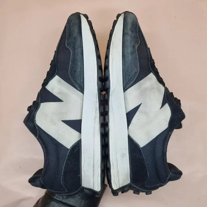 [BUNJANG] New Balance 327 Sneakers 255 / 뉴발란스 327 운동화 255