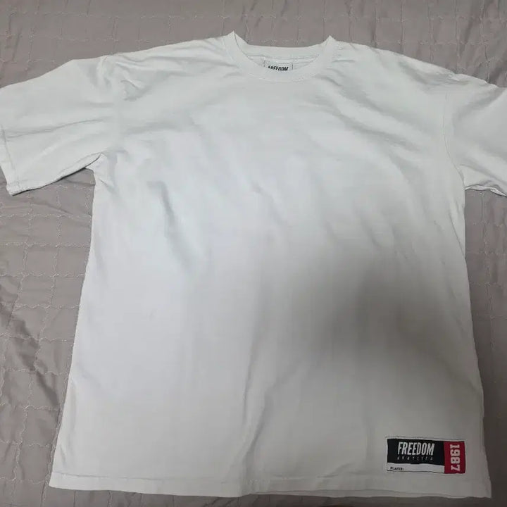 [BUNJANG] Freedom Printing White Short Sleeve T-shirt / 프리덤 프린팅 흰색 반팔 티셔츠