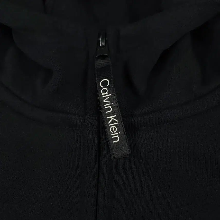 [BUNJANG] Calvin Klein Spellout Logo Raglan High Neck Cotton Blend Hoodie / 캘빈클라인 블랙 화이트 스펠아웃 로고 레글런 하이넥 코튼블렌드 후드집업