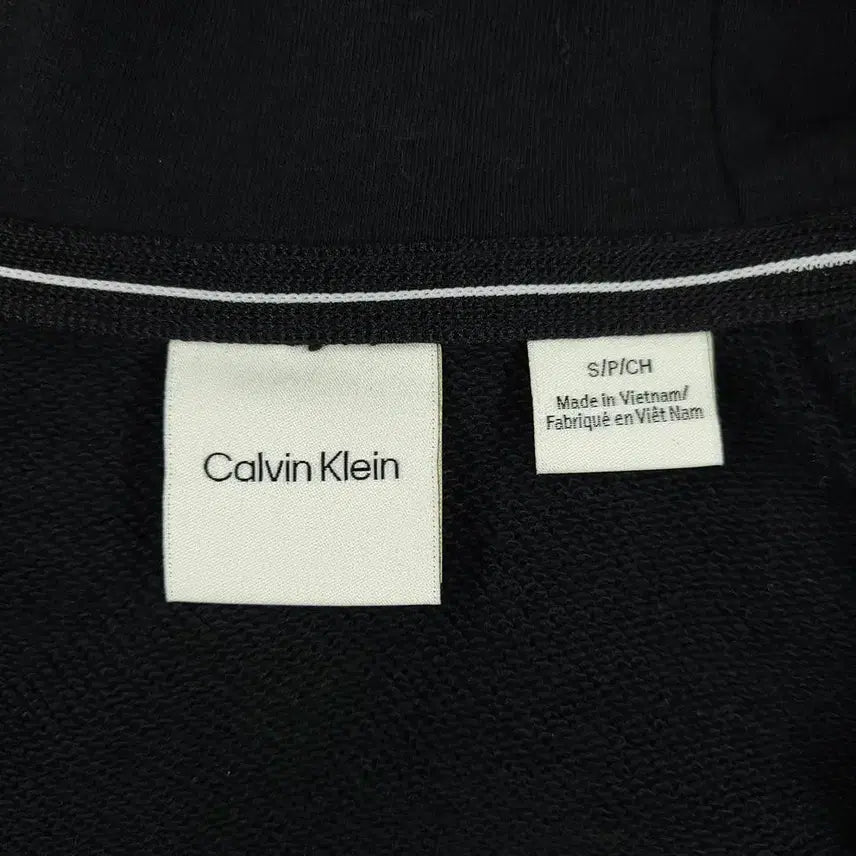 [BUNJANG] Calvin Klein Spellout Logo Raglan High Neck Cotton Blend Hoodie / 캘빈클라인 블랙 화이트 스펠아웃 로고 레글런 하이넥 코튼블렌드 후드집업