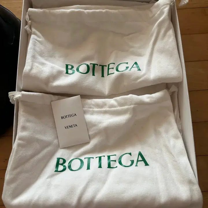 [BUNJANG] Bottega Veneta Shibuya Calf Ankle Boots / 보테가 배네타 시부야 카프 앵클 부츠 43(사이즈275)