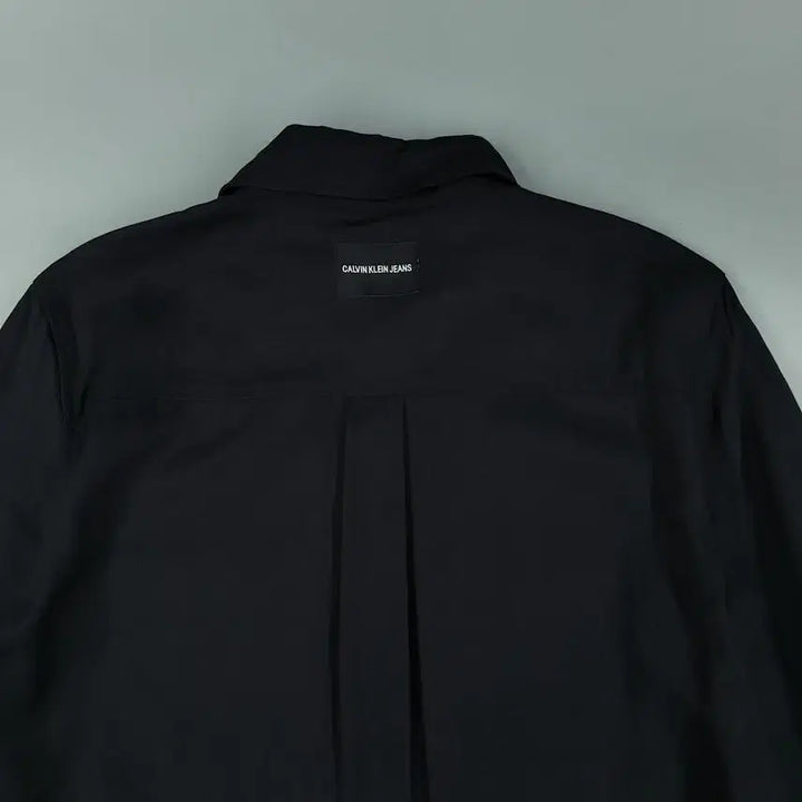 [BUNJANG] Calvin Klein Jeans Black Double Pocket Rayon Shirt / 캘빈클라인 진스 블랙 더블포켓 레이온 남방 셔츠 S